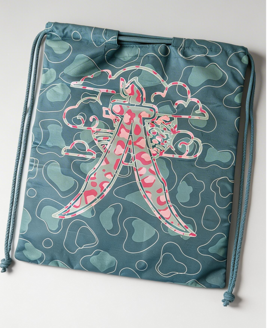 Queen of Mats - Cheetah Bag