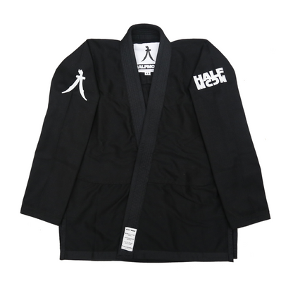 Signature BJJ GI – Weiß, Schwarz und Blau