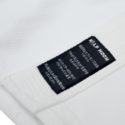 Signature BJJ GI – Weiß, Schwarz und Blau