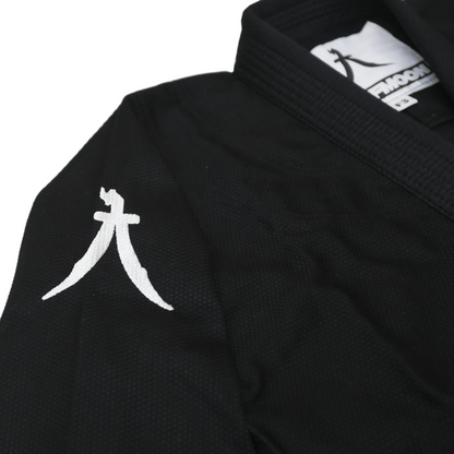 Signature BJJ GI – Weiß, Schwarz und Blau