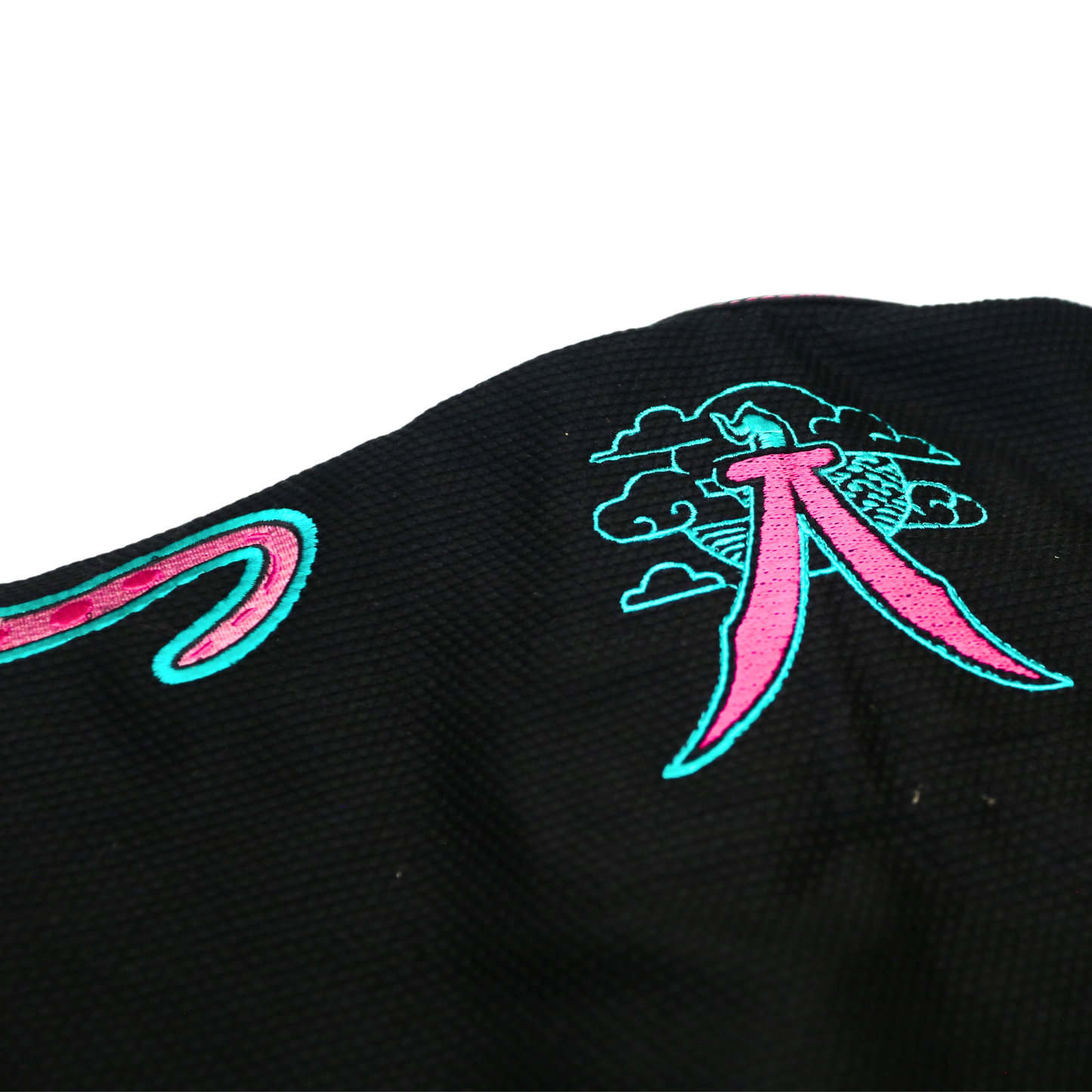 Queen Of Mats Women’s BJJ Gi 550GSM – IBJJF Approved [Preorder]