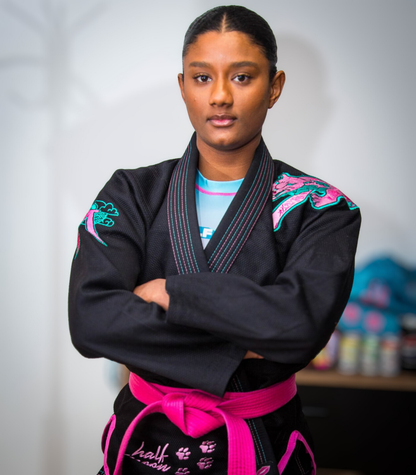 Queen Of Mats Women’s BJJ Gi 550GSM – IBJJF Approved